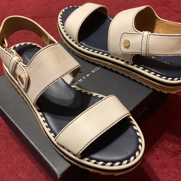 Tommy Hilfiger New White Women Sandal - Picture 7 of 12